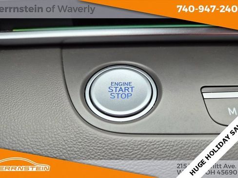 Used 2024 Hyundai Elantra SEL image 20