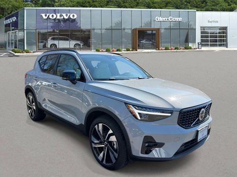 Used 2026 Volvo XC40 B5 Ultra w/ Climate Package image 1