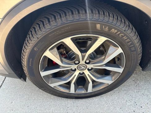 Used 2022 Acura MDX SH-AWD w/ Technology Package image 9