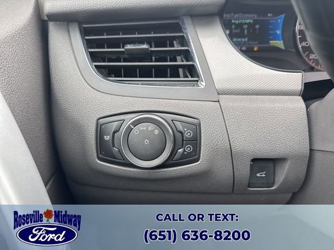 Used 2013 Ford Edge SEL image 24