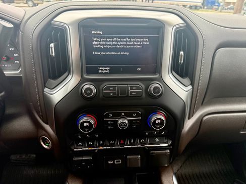 Used 2021 Chevrolet Silverado 1500 LTZ w/ Safety Package II AWD/4WD image 11