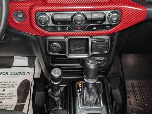 Used 2023 Jeep Gladiator Sport w/ Trailer Tow Package image 22