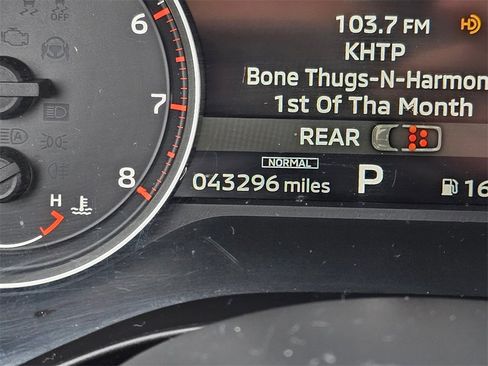 Used 2024 Mitsubishi Outlander SE image 23