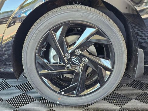 New 2026 Hyundai Elantra Sport FWD image 10