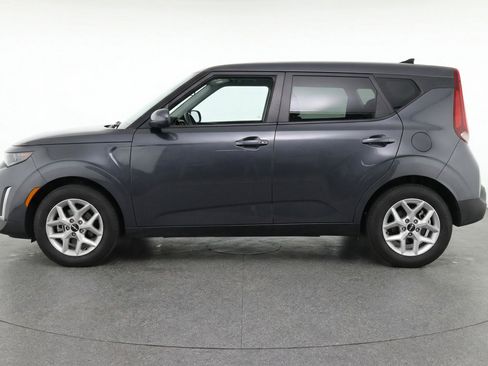 Used 2025 Kia Soul LX w/ LX Technology Package image 5