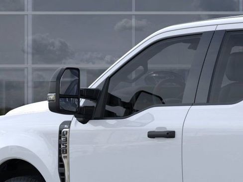 Used 2024 Ford F350 XL w/ 360-Degree Camera Package RWD image 20