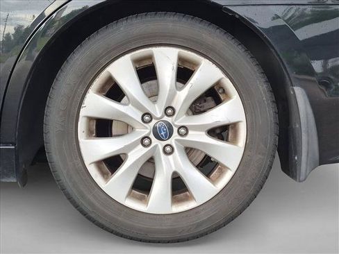 Used 2017 Subaru Legacy 2.5i Premium AWD/4WD image 14