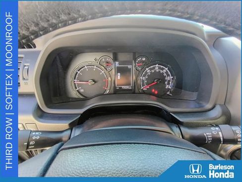 Used 2022 Toyota 4Runner SR5 Premium w/ Moonroof Package RWD image 13