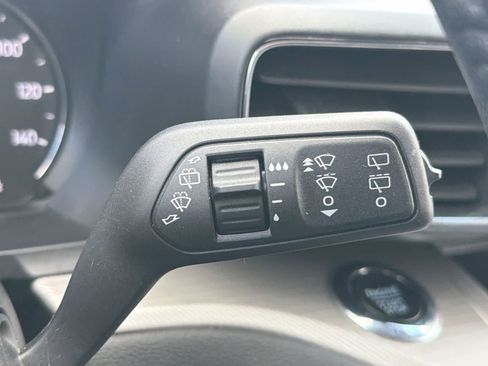 Used 2023 Ford Explorer XLT w/ Equipment Group 202A AWD/4WD image 25