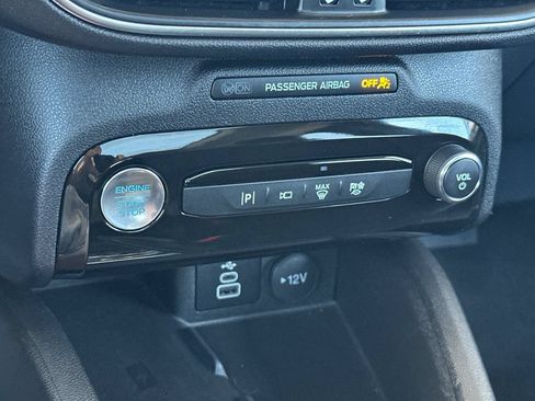 Used 2024 Ford Escape Platinum w/ Premium Technology Package AWD/4WD image 27