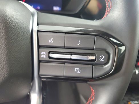 Used 2024 Chevrolet Colorado Z71 w/ LPO, Dark Essentials Package image 24