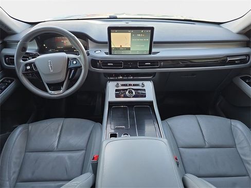 Used 2021 Lincoln Aviator Reserve w/ Equipment Group 201A image 10