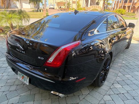 Used 2013 Jaguar XJ L Ultimate image 38