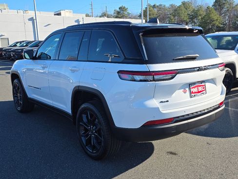 New 2025 Jeep Grand Cherokee Limited image 10