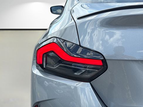 Used 2025 BMW M240i Coupe w/ Premium Package RWD image 10