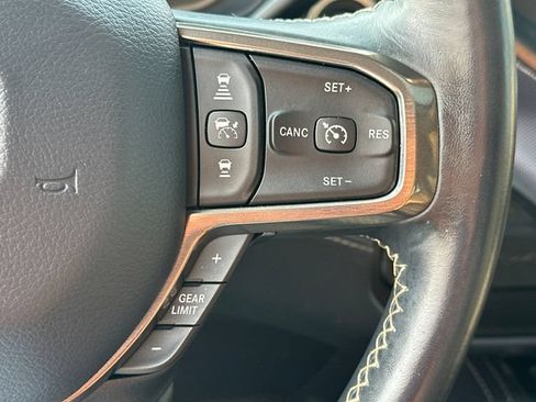 Used 2023 RAM 2500 Limited AWD/4WD image 32