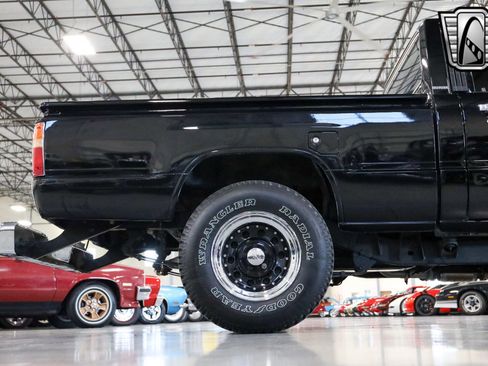 Used 1987 Toyota Pickup 2WD Regular Cab image 8