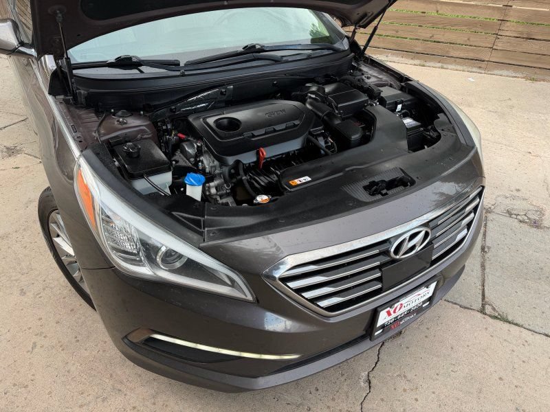 Used 2015 Hyundai Sonata Limited w/ Option Group 06 FWD image 21