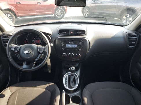 Used 2019 Kia Soul image 17