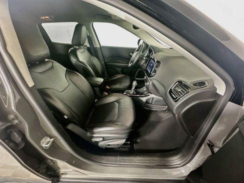 Used 2019 Jeep Compass Limited FWD image 28