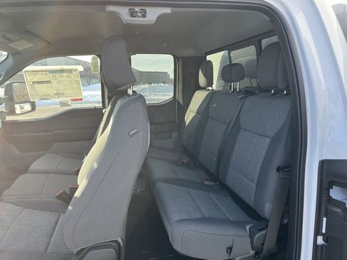 New 2025 Ford F550 4x4 SuperCab Super Duty image 9