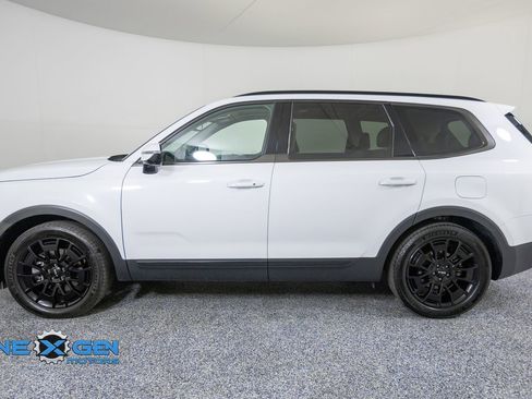 Used 2022 Kia Telluride SX w/ SX Prestige Package AWD/4WD image 4