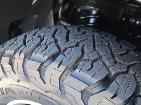 Used 2015 Ford F150 XLT w/ Equipment Group 301A Mid image 12