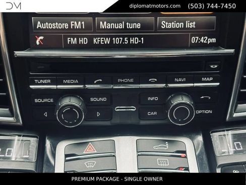 Used 2014 Porsche Panamera 4 AWD/4WD image 38