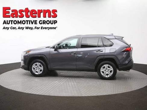 Used 2022 Toyota RAV4 LE AWD/4WD image 58