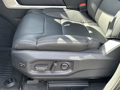 New 2026 Toyota Tundra Platinum AWD/4WD image 16