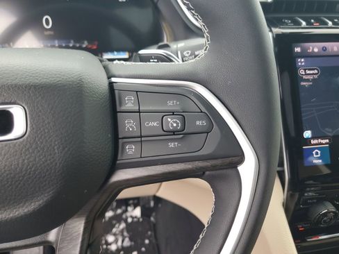 New 2025 Jeep Grand Cherokee L Limited AWD/4WD image 16
