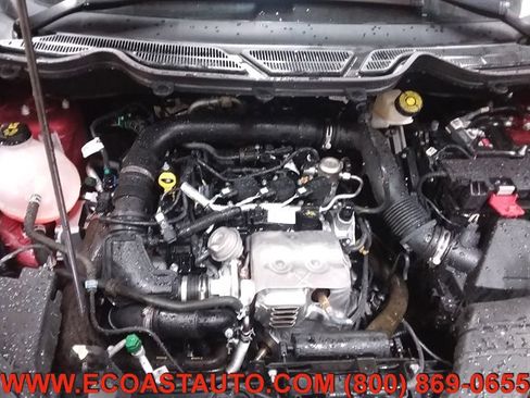 Used 2019 Ford EcoSport SE image 9