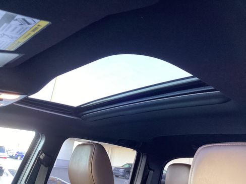 Certified 2017 Toyota Tacoma Limited image 27