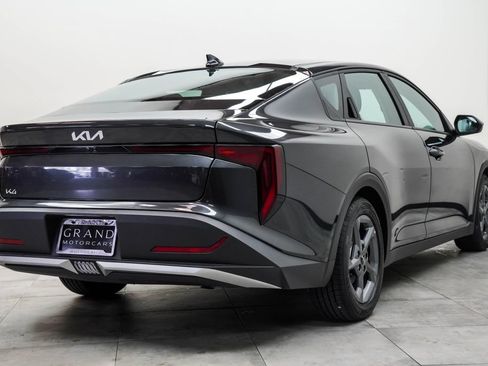 Used 2025 Kia K4 FWD image 12