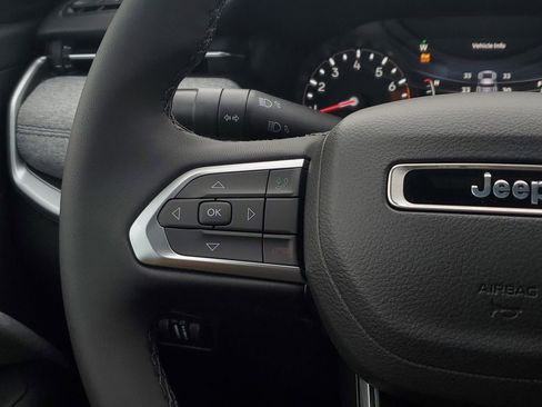 New 2026 Jeep Compass Latitude image 22