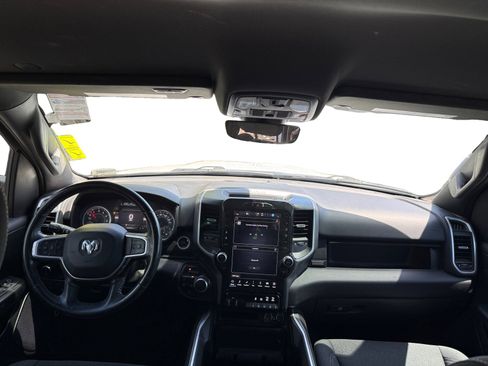Used 2023 RAM 1500 Big Horn AWD/4WD image 9