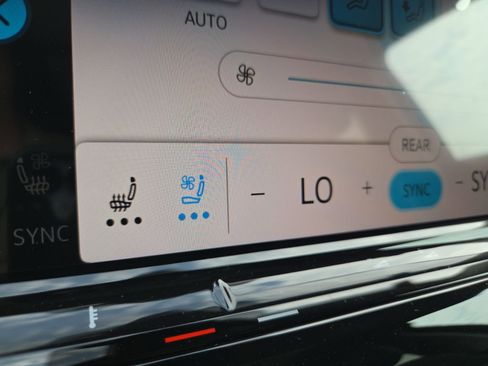 New 2026 Volkswagen Atlas SEL AWD/4WD image 26