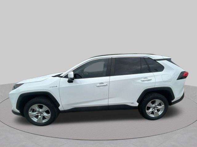 Used 2021 Toyota RAV4 XLE AWD/4WD image 6