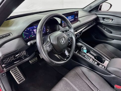 Used 2024 Honda Accord Sport image 9