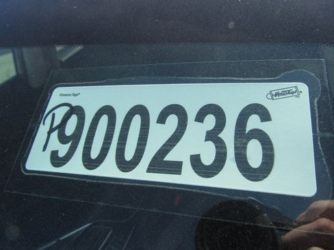 Used 2025 Acura ADX FWD image 32