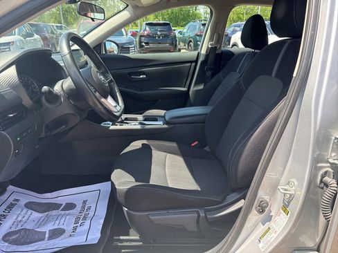 Used 2021 Nissan Sentra SV FWD image 9