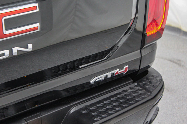 Used 2026 GMC Canyon AT4 w/ Technology Plus Package AWD/4WD image 29