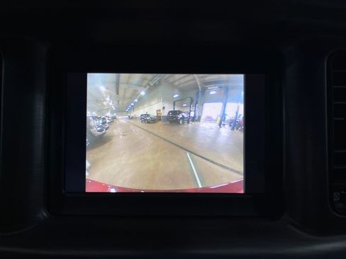 Used 2018 Dodge Charger SXT w/ Blacktop Package image 10