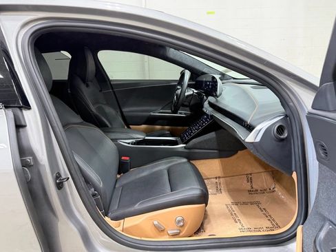 Used 2024 Lucid Air Touring AWD/4WD image 44