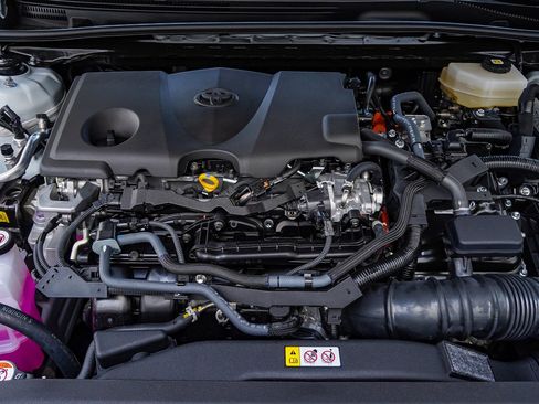 New 2026 Toyota Camry Hybrid FWD image 14