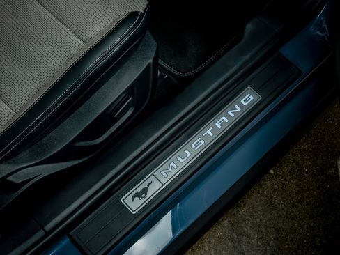 Used 2024 Ford Mustang GT Premium image 9