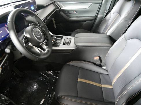 New 2026 MAZDA CX-90 Plug-In Hybrid w/ Premium Plus AWD/4WD image 4