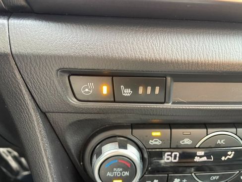 Used 2018 MAZDA MAZDA3 Grand Touring w/ Premium Equipment Package image 23