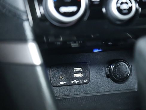 Used 2023 Subaru Forester Premium AWD/4WD image 29