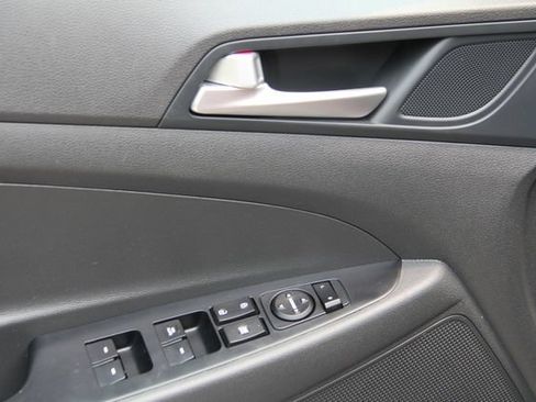 Used 2021 Hyundai Tucson Value AWD/4WD image 16
